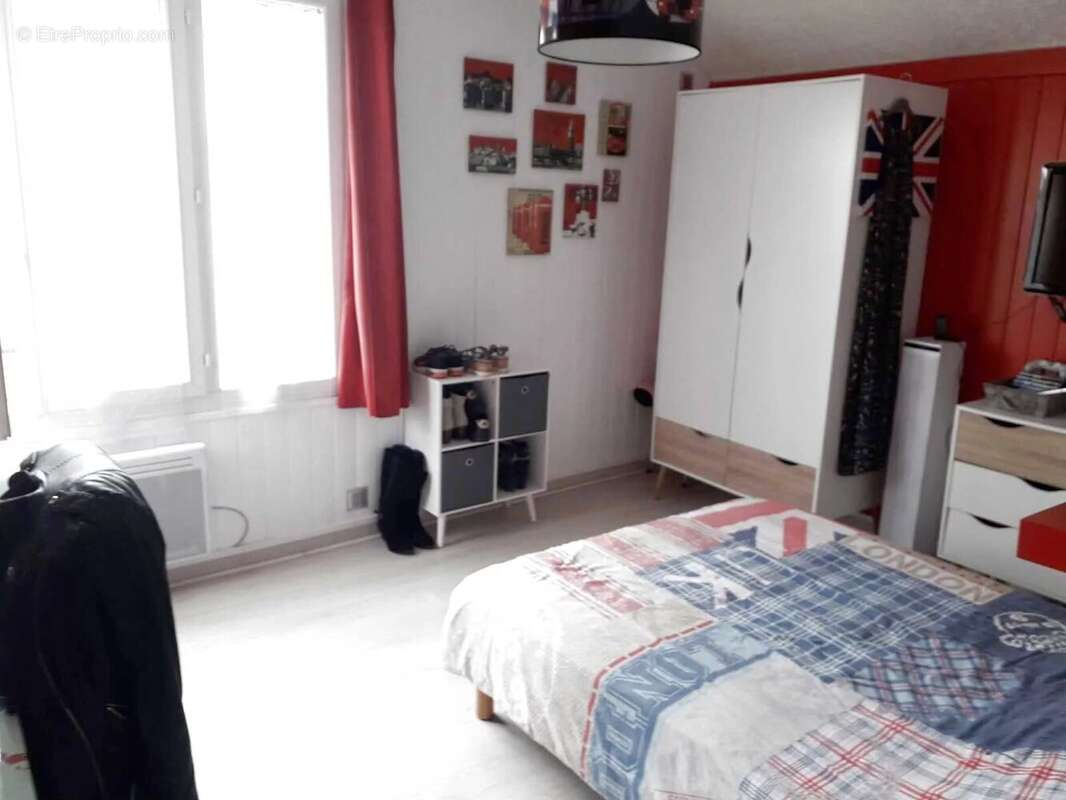 Maison à SAINT-SAUFLIEU