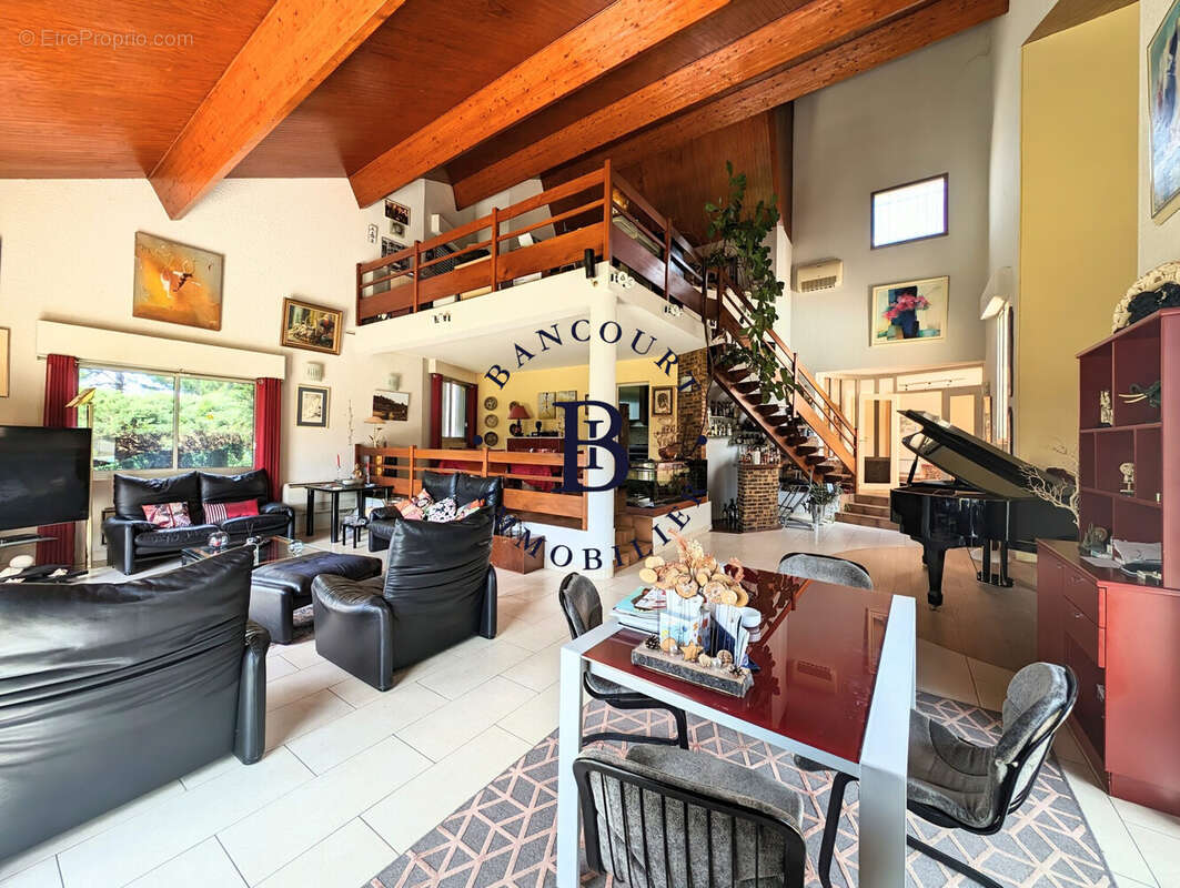 Maison à BRIVE-LA-GAILLARDE