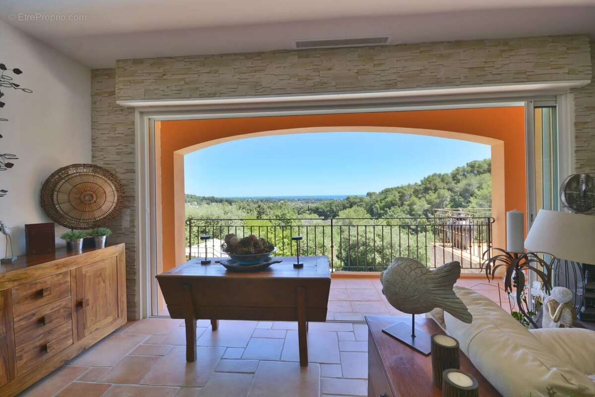 Maison à BIOT
