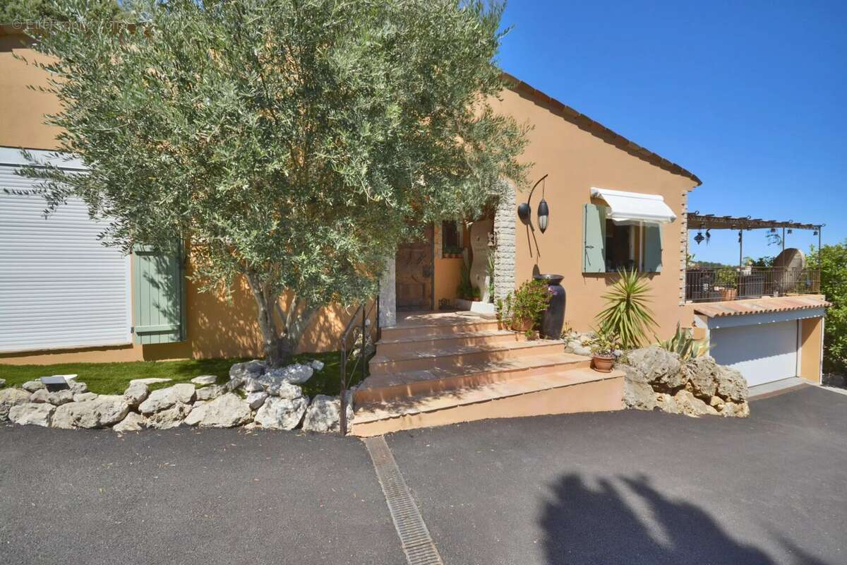 Maison à BIOT
