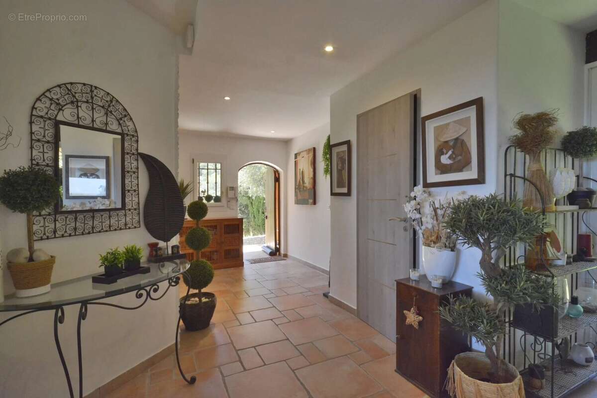 Maison à BIOT