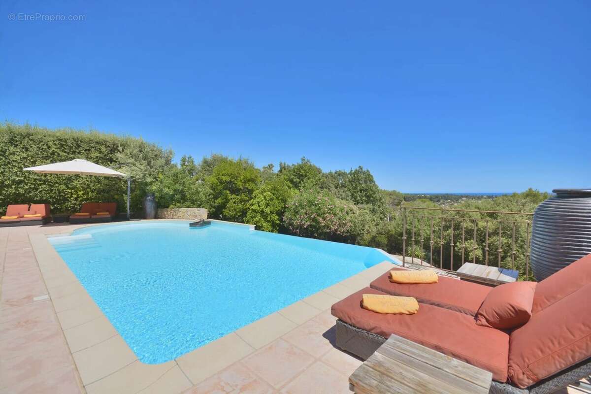 Maison à BIOT