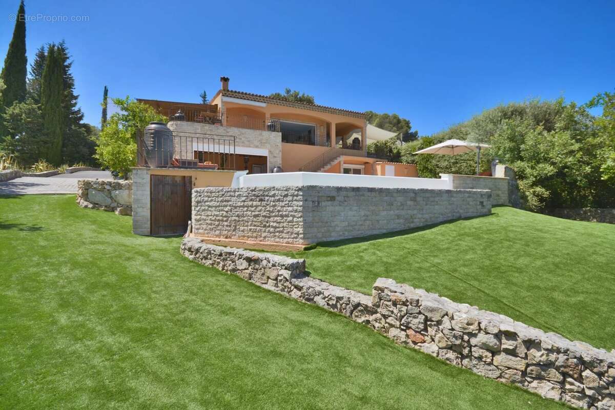 Maison à BIOT