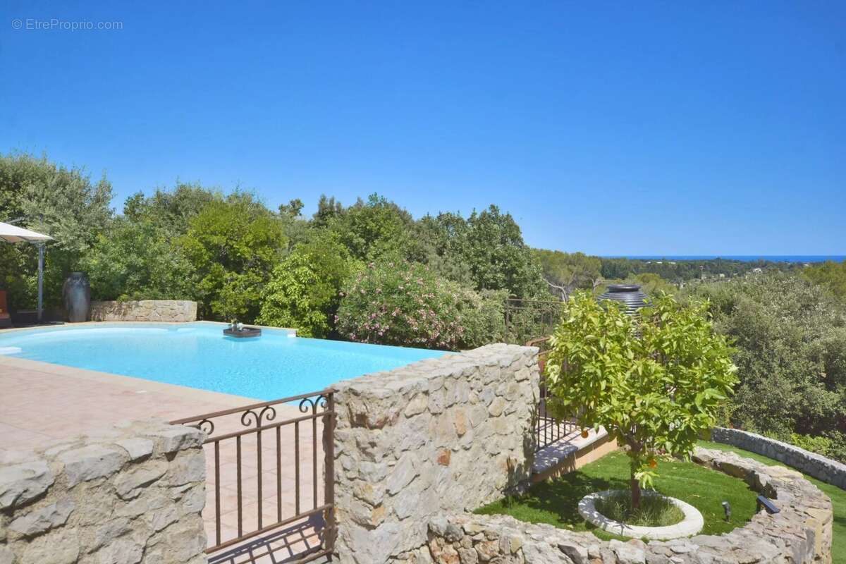Maison à BIOT