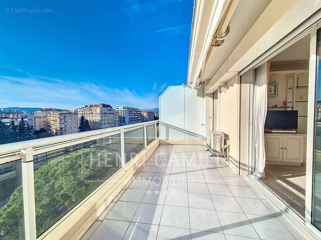 Appartement à CANNES