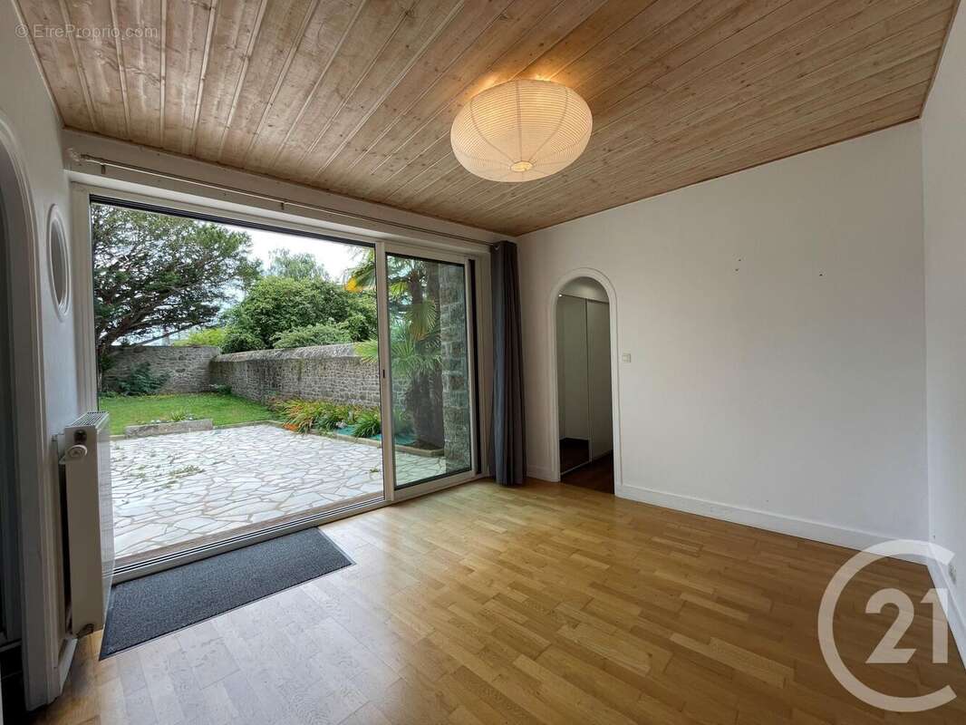 Maison à SAINT-BRIAC-SUR-MER