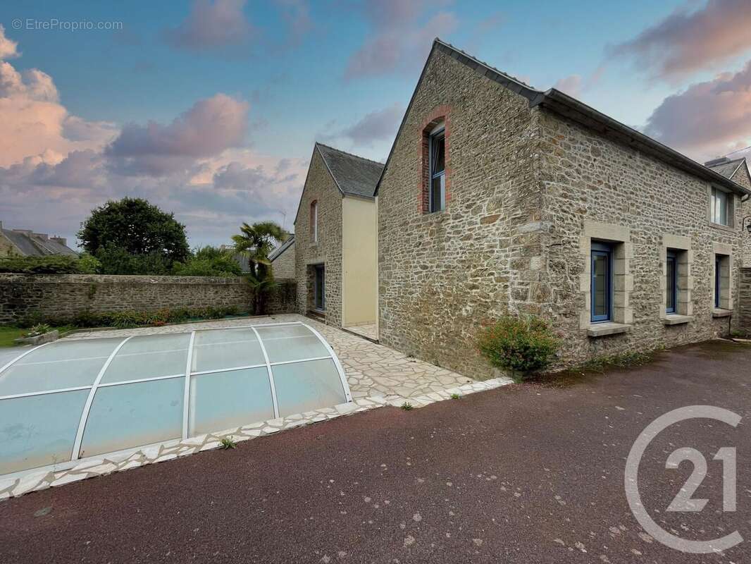 Maison à SAINT-BRIAC-SUR-MER