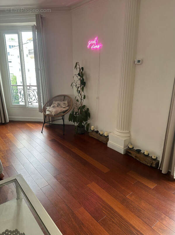 Appartement à PARIS-12E