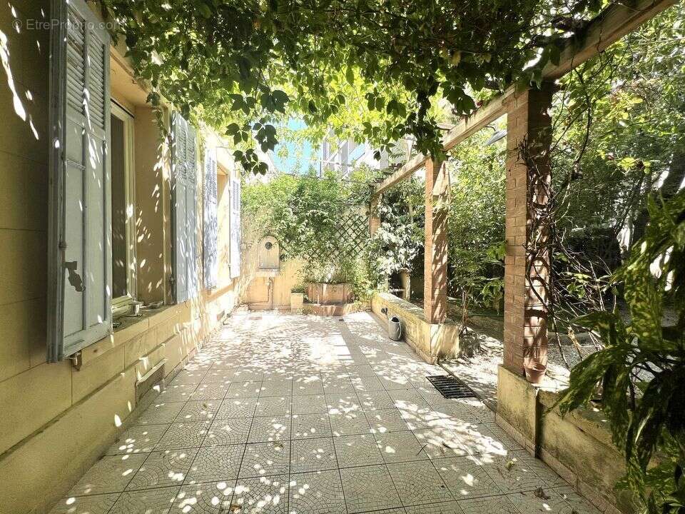 Maison à MARSEILLE-4E