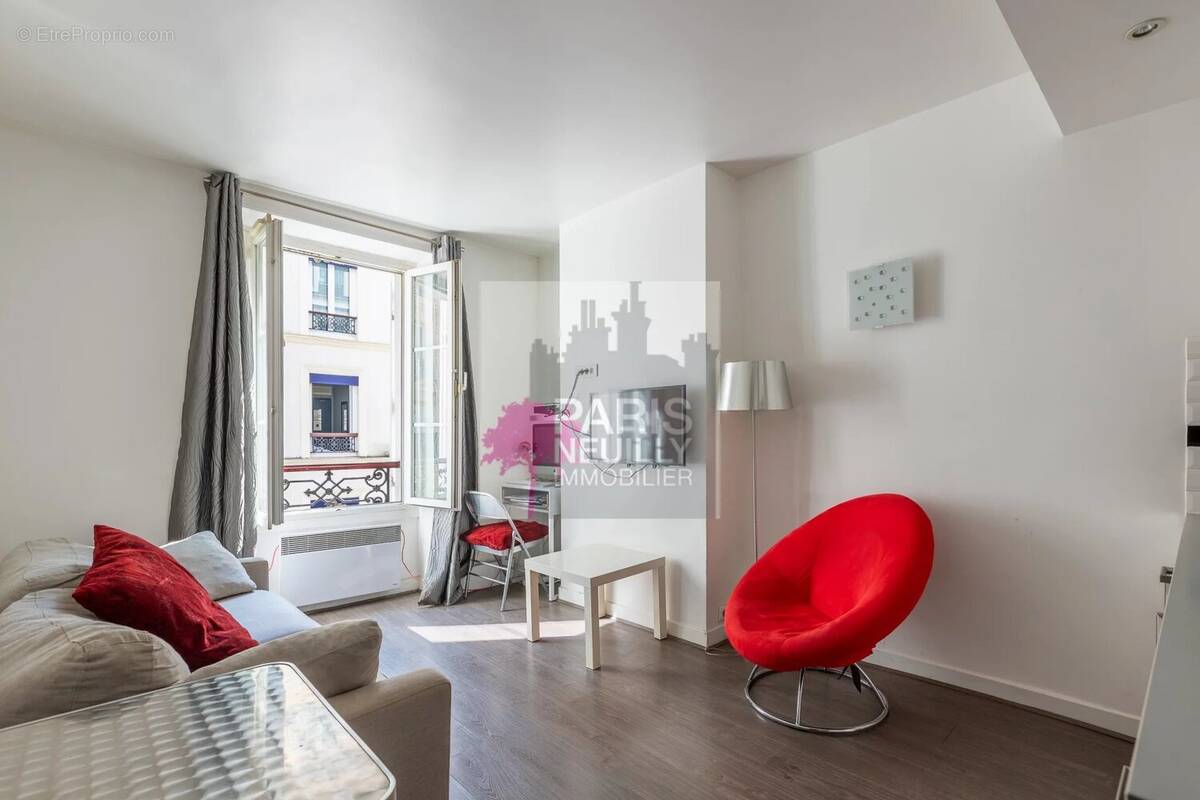 Appartement à PARIS-17E