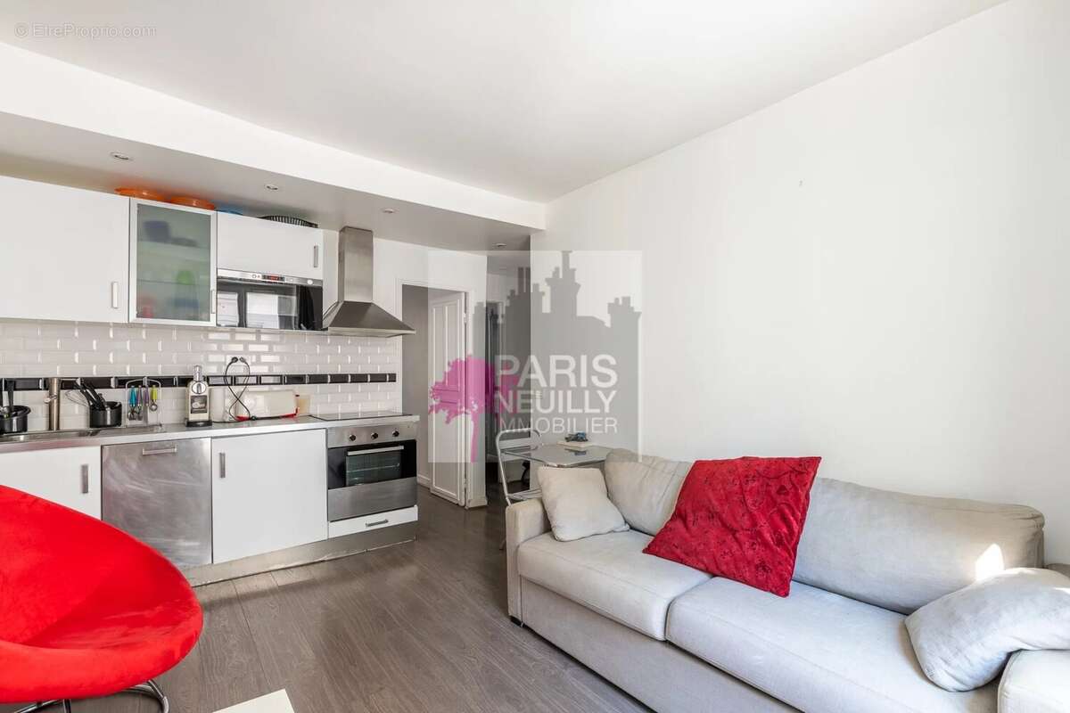 Appartement à PARIS-17E