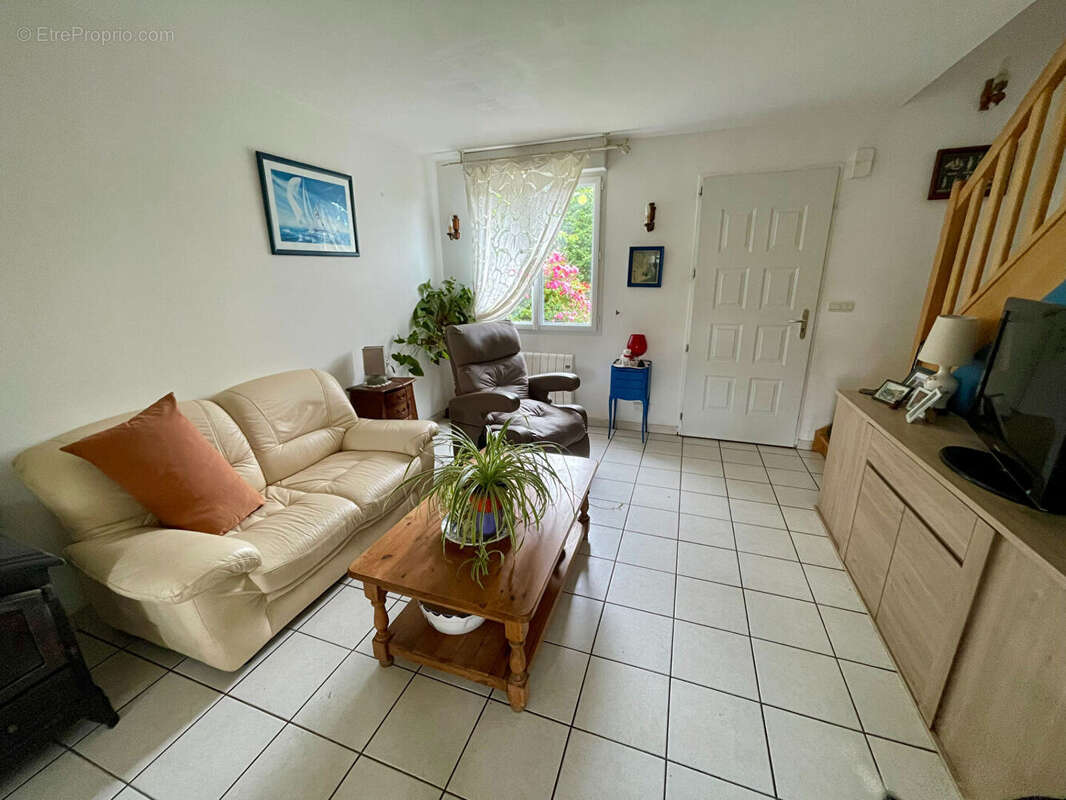 Maison à ROZ-SUR-COUESNON