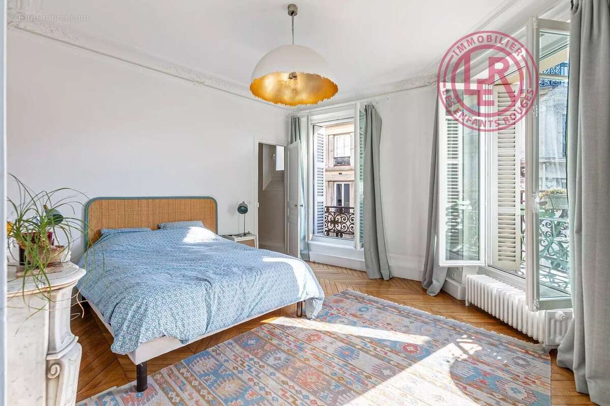 Appartement à PARIS-4E