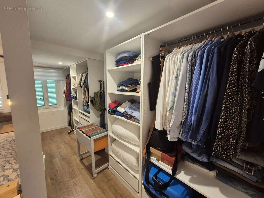 Maison à LES MAYONS