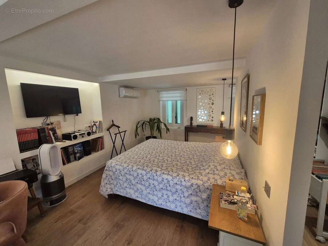 Maison à LES MAYONS