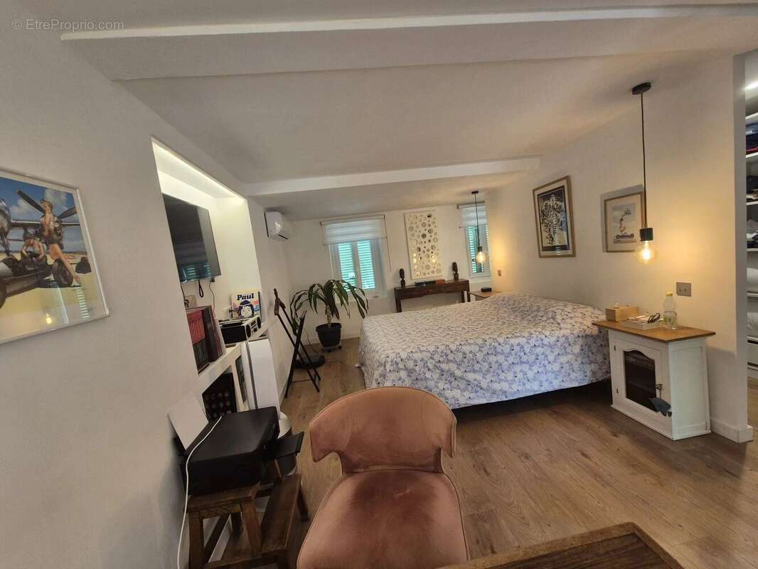 Maison à LES MAYONS