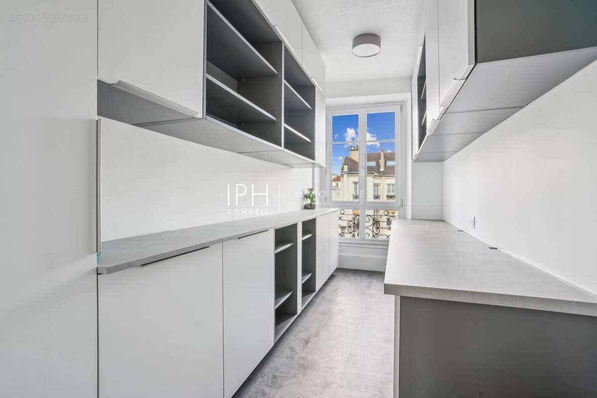 Appartement à NEUILLY-SUR-SEINE