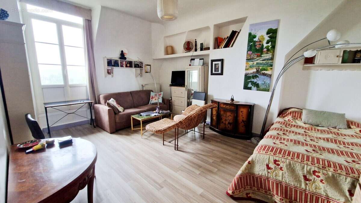 Appartement à ROUXMESNIL-BOUTEILLES