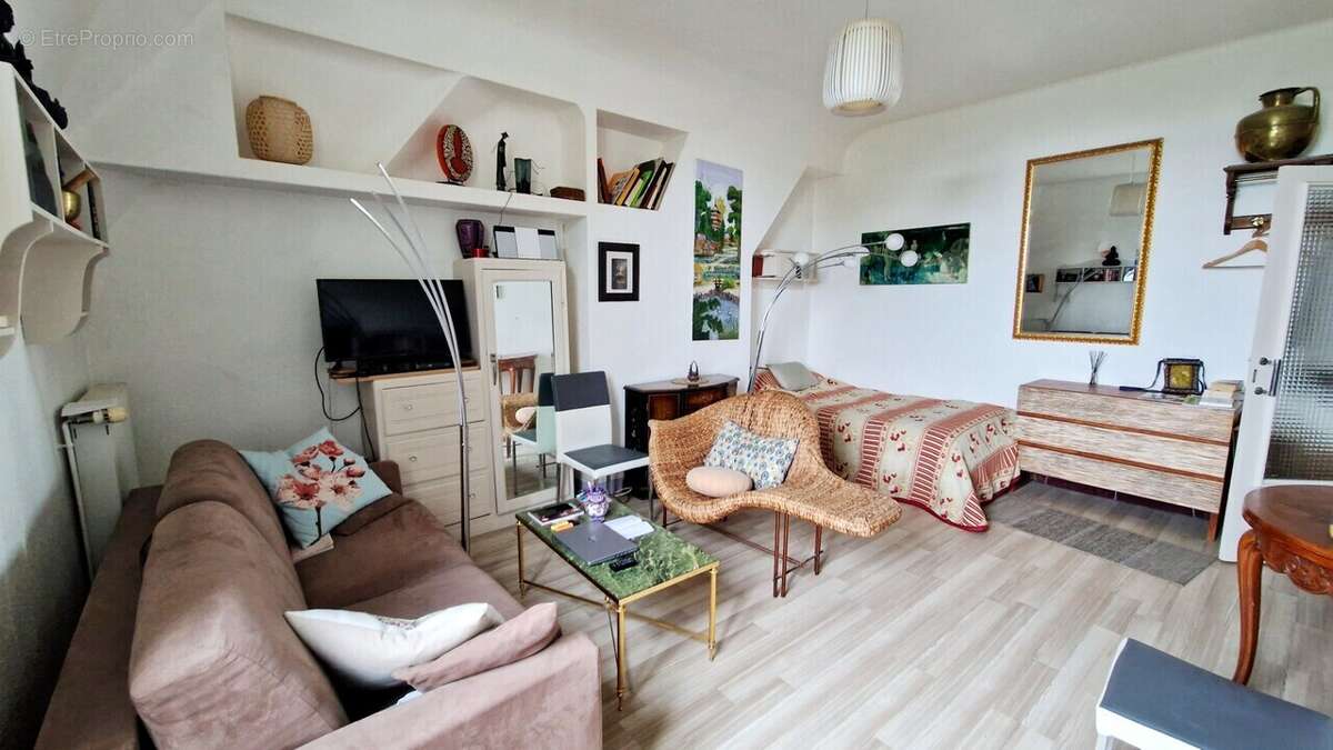 Appartement à ROUXMESNIL-BOUTEILLES