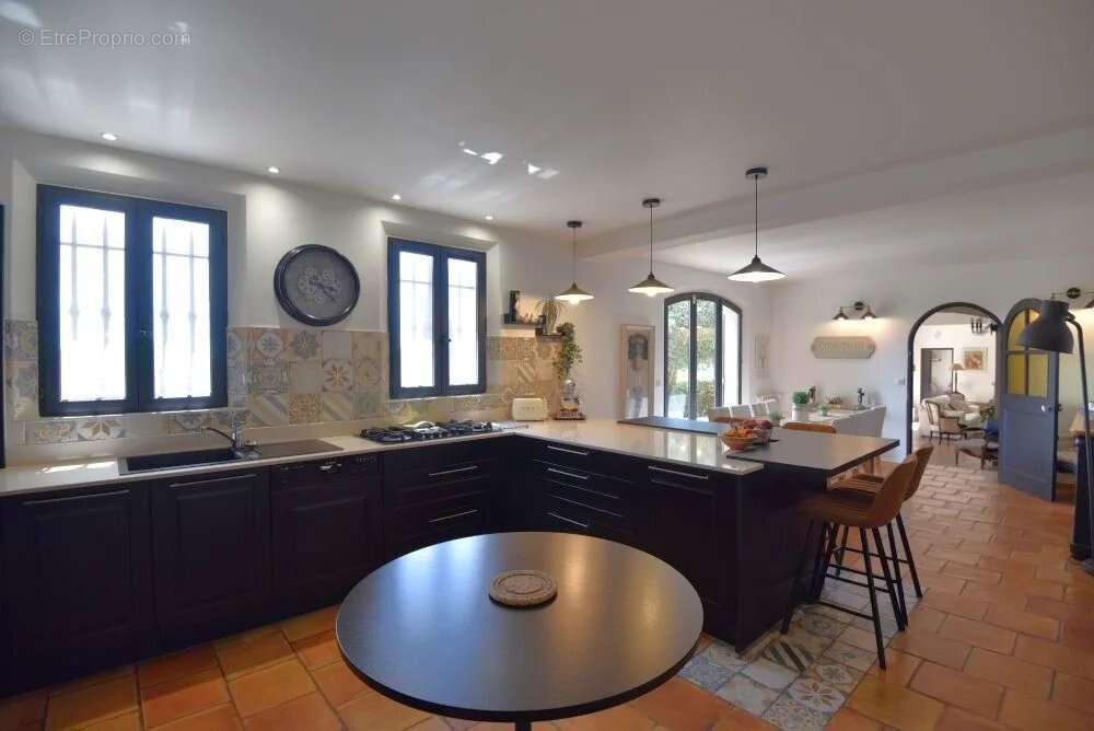 Maison à TOURRETTES