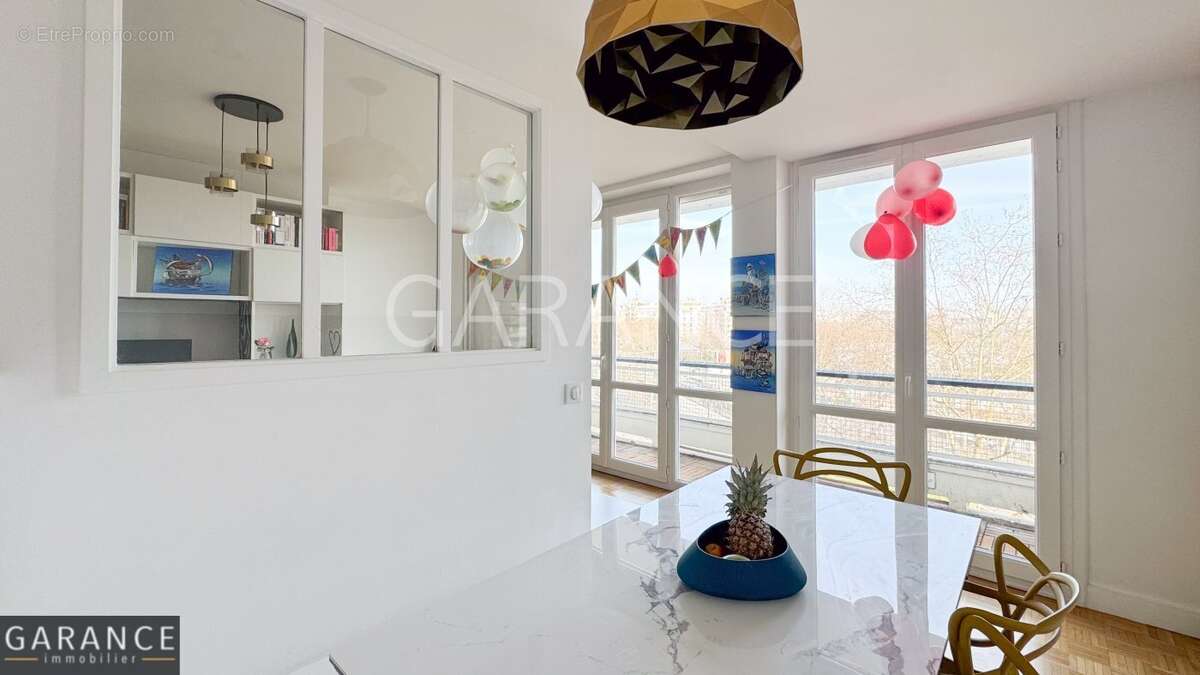 Appartement à PARIS-12E