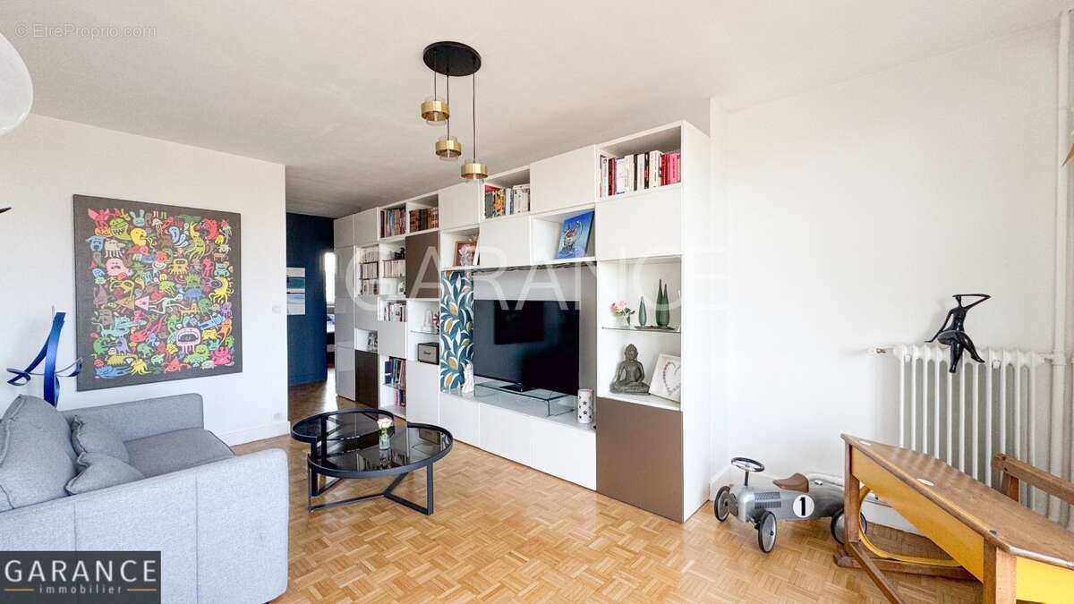 Appartement à PARIS-12E