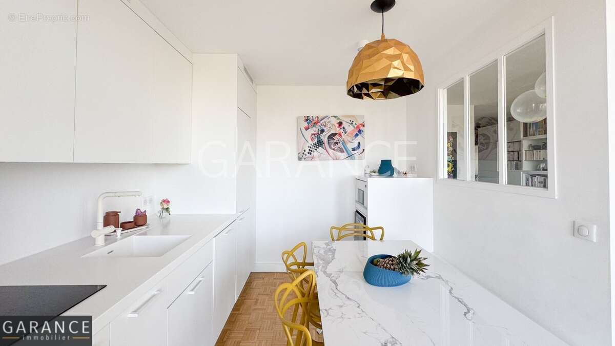 Appartement à PARIS-12E