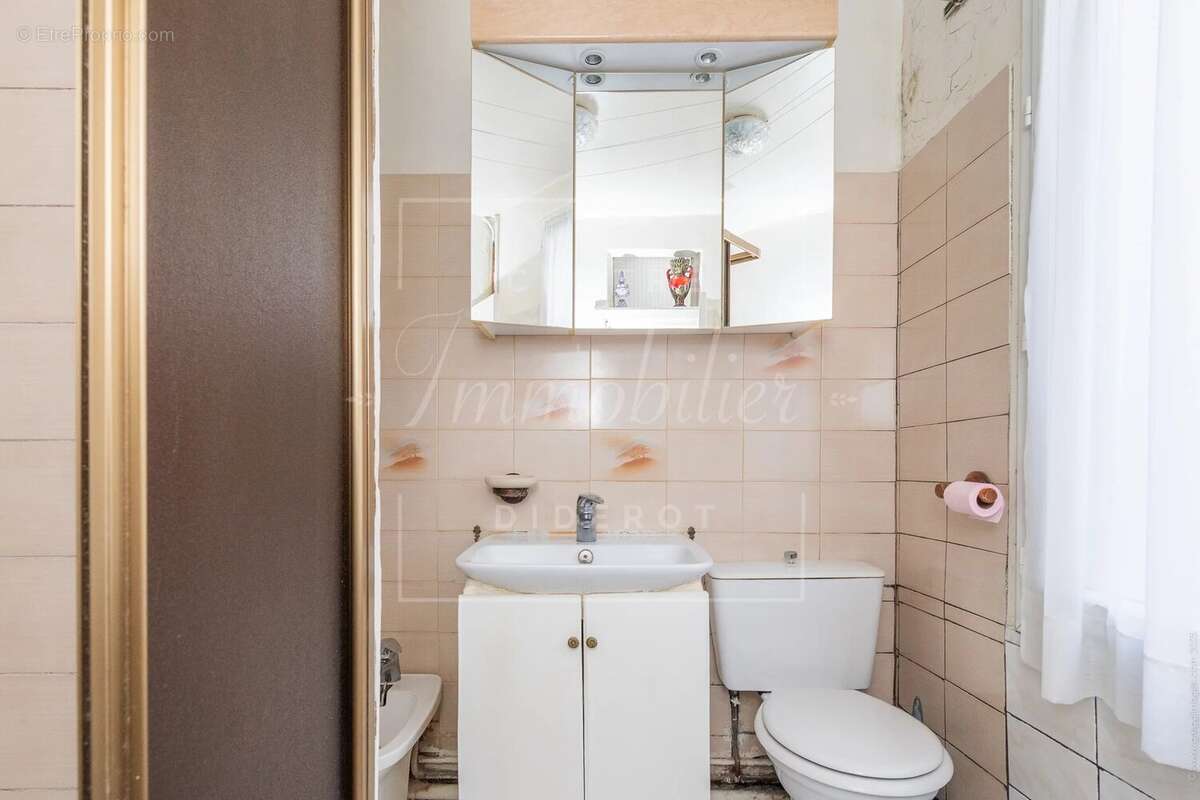 Appartement à PARIS-12E