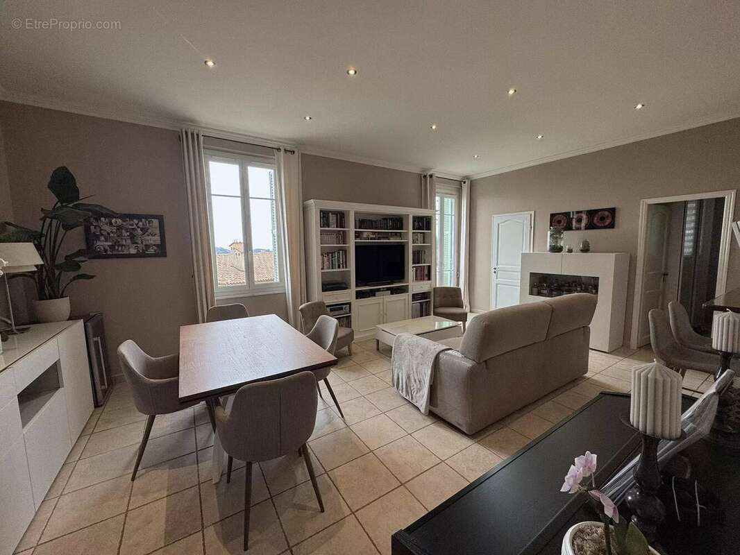 Appartement à BEAULIEU-SUR-MER