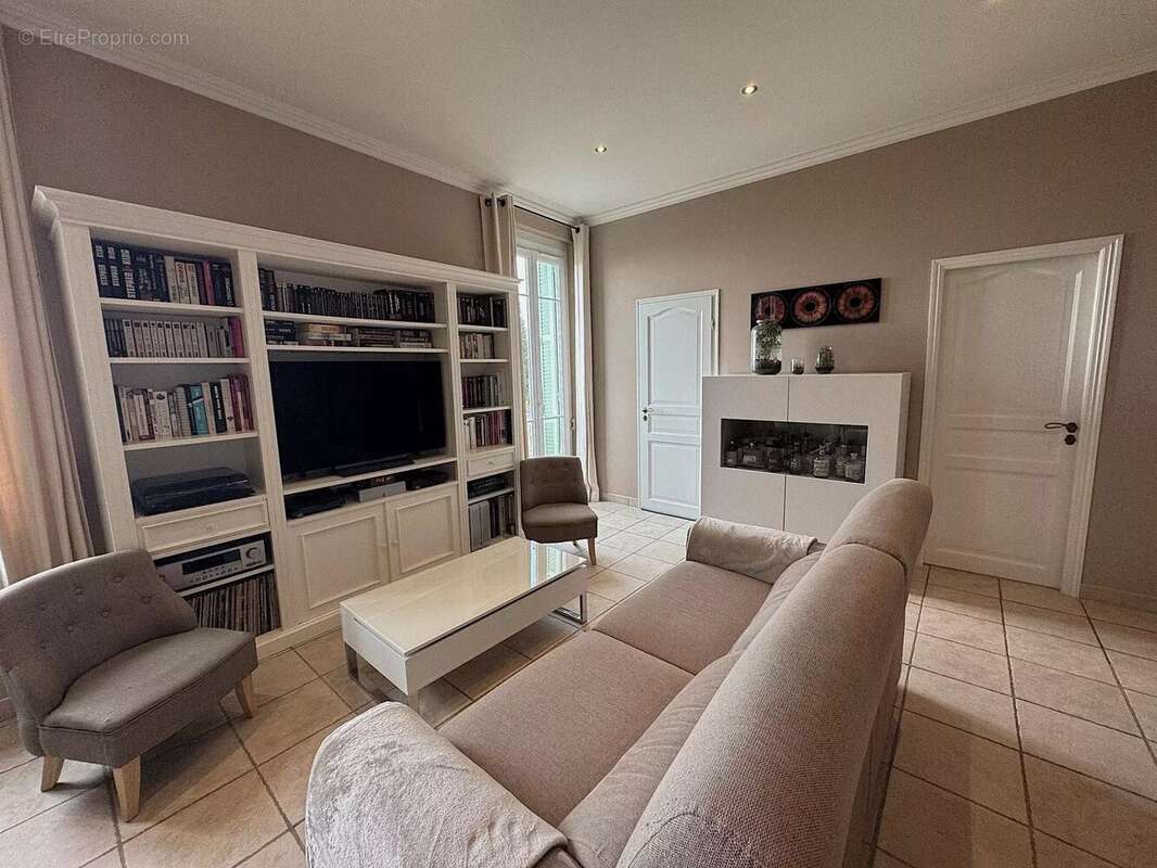 Appartement à BEAULIEU-SUR-MER