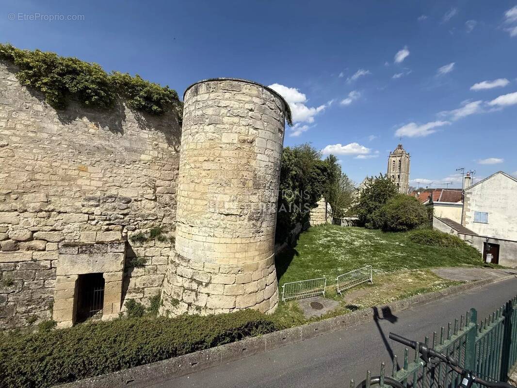Appartement à BEAUMONT-SUR-OISE