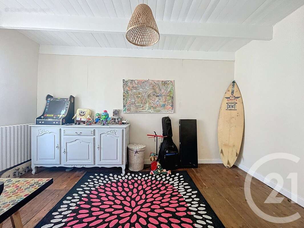 Maison à BELLE-ISLE-EN-TERRE