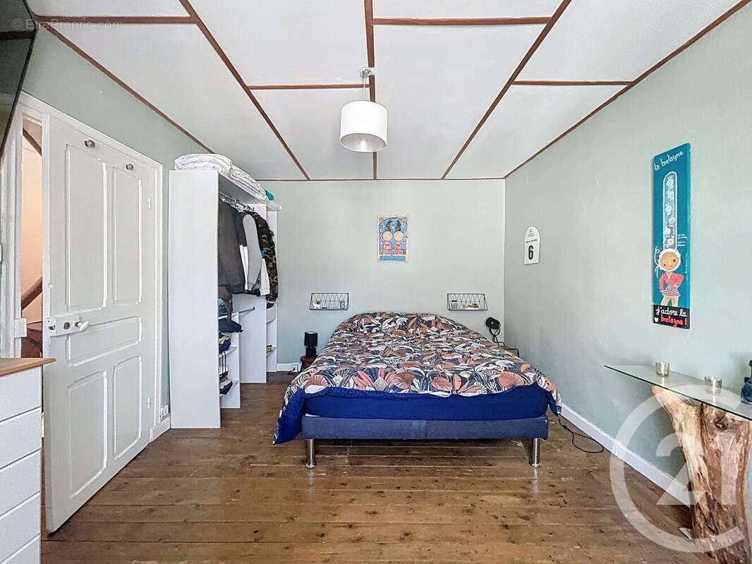 Maison à BELLE-ISLE-EN-TERRE