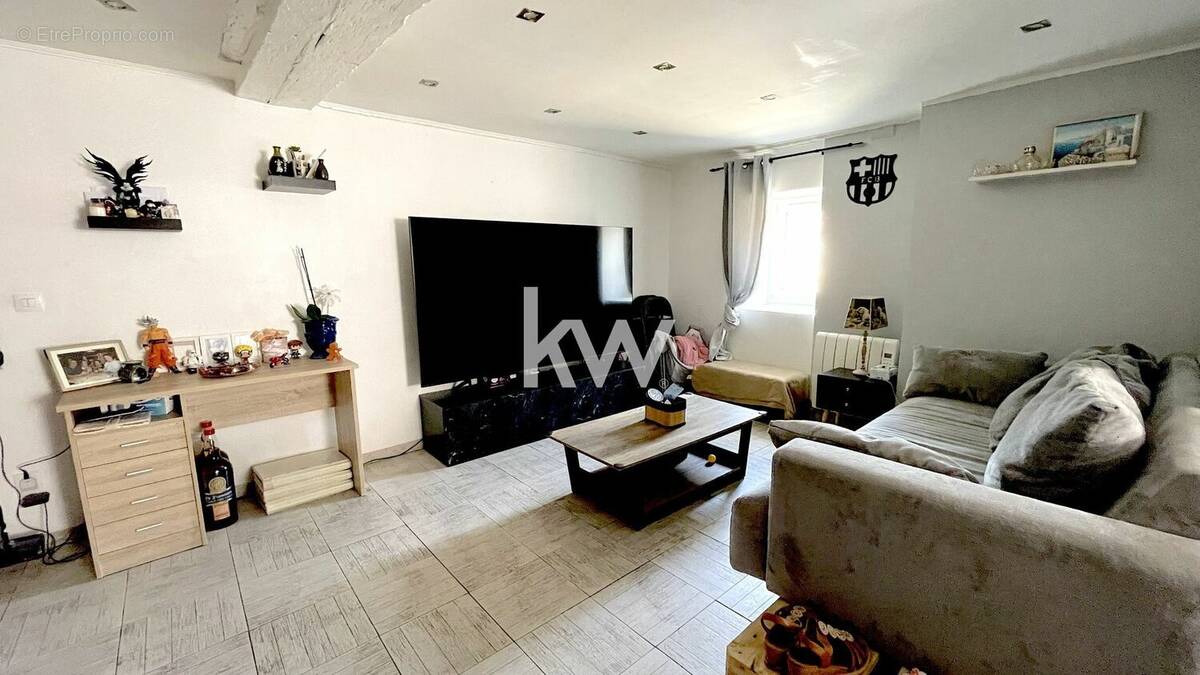 Appartement à LEUDEVILLE