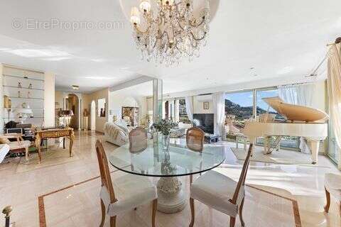 Maison à VILLEFRANCHE-SUR-MER