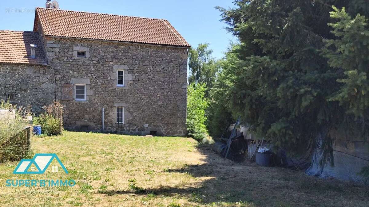 Maison à SAUGUES