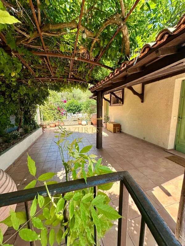 Maison à ROQUEBRUNE-CAP-MARTIN