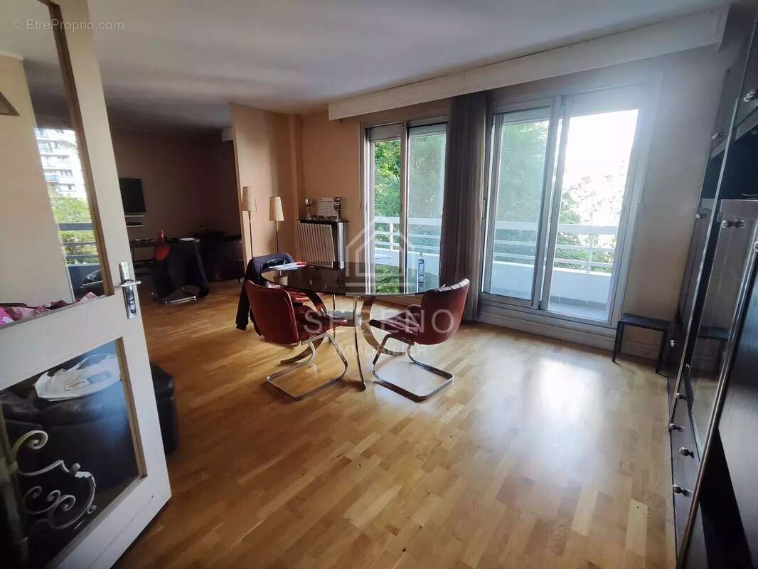 Appartement à MONTREUIL