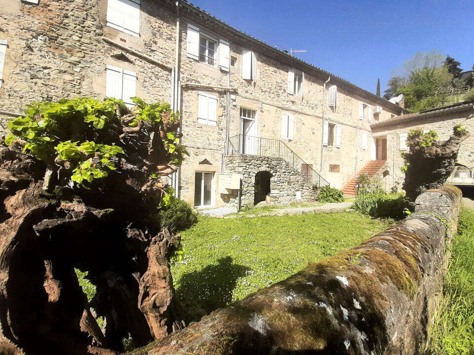 Appartement à SAINT-PRIVAT