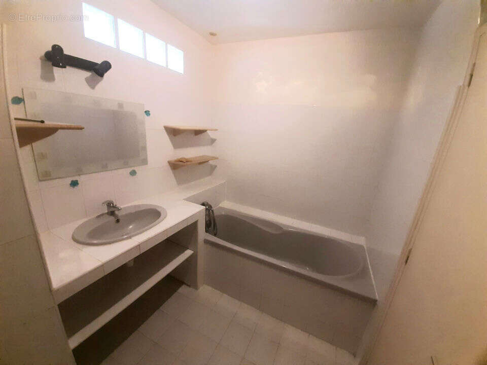 Appartement à SAINT-PRIVAT