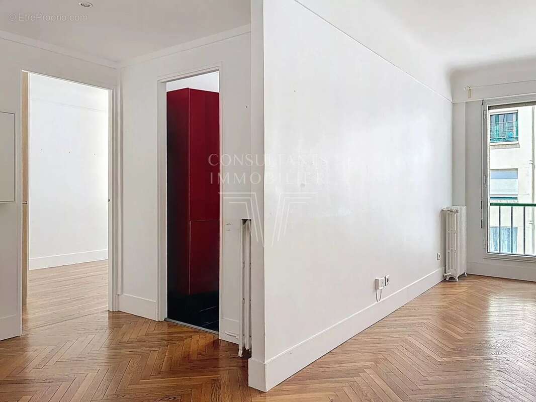 Appartement à PARIS-7E