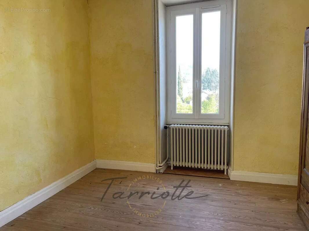 Maison à LA BEGUDE-DE-MAZENC