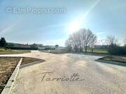 Terrain à MALATAVERNE