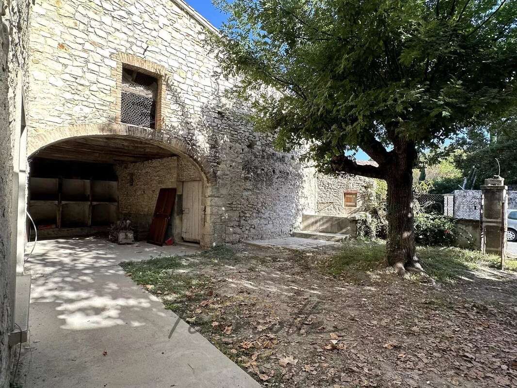 Maison à SAINT-MARCEL-LES-SAUZET