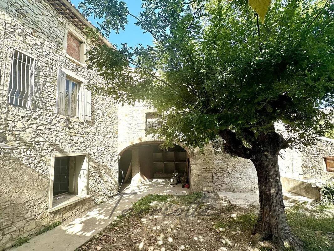 Maison à SAINT-MARCEL-LES-SAUZET