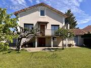 Maison à MONTELIMAR