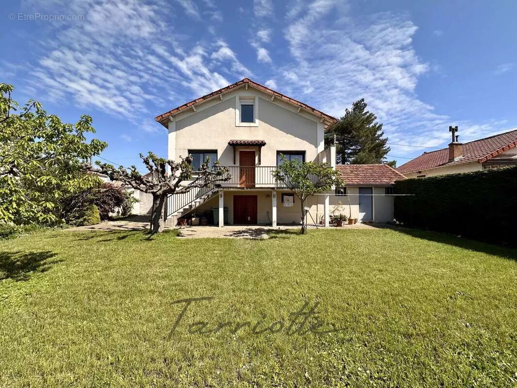 Maison à MONTELIMAR