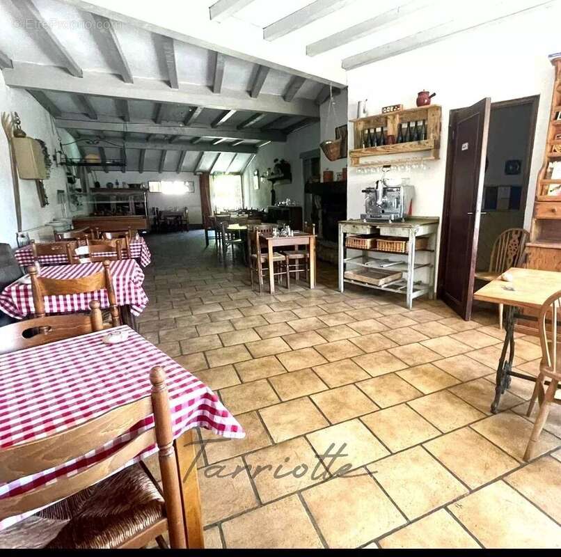 Maison à MALATAVERNE