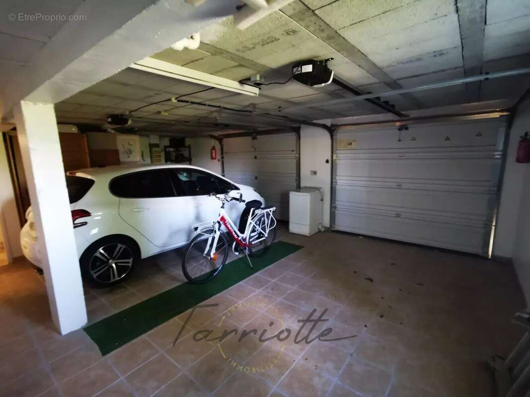 Maison à MONTELIMAR