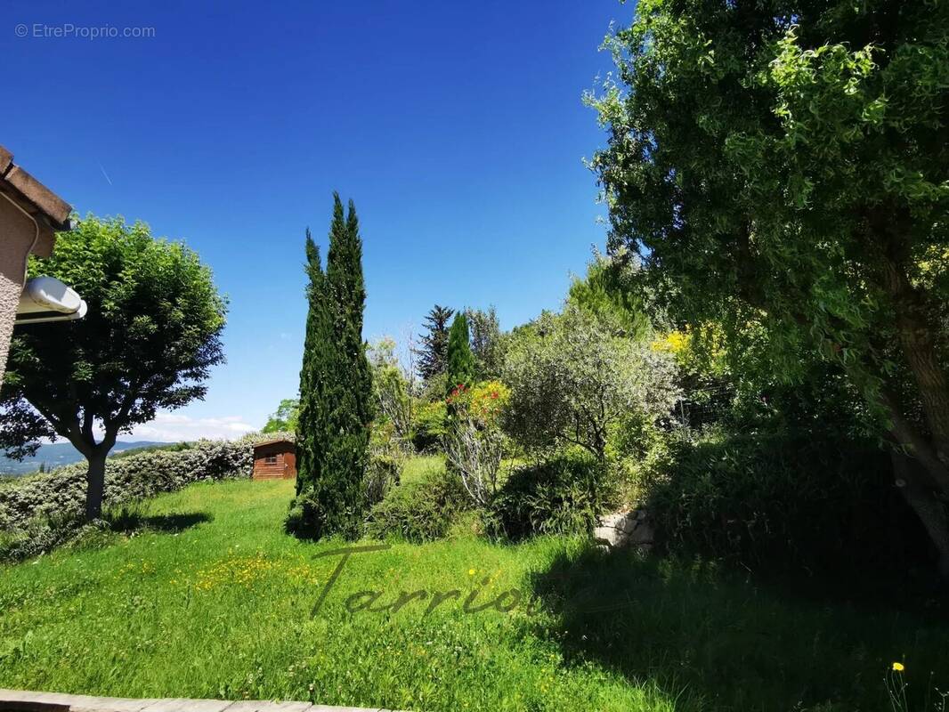 Maison à MONTELIMAR